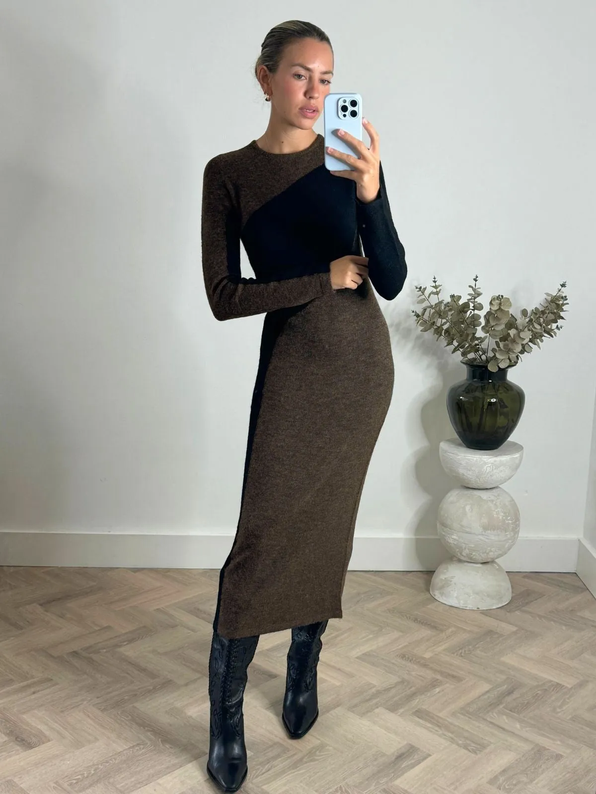 Brynn Knitted Colourblock Midaxi Dress in Chocolate & Black