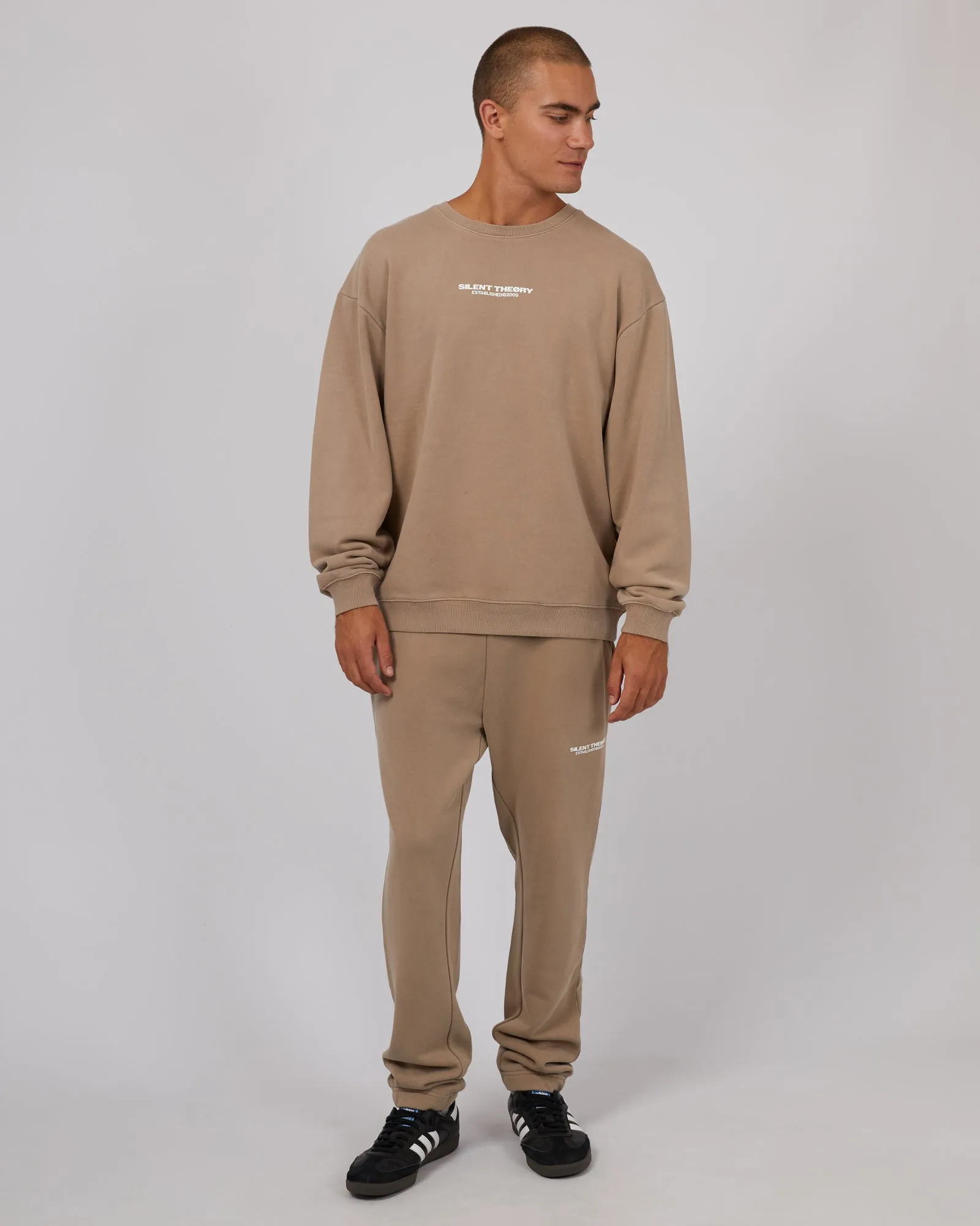 Essential Theory Crew Tan