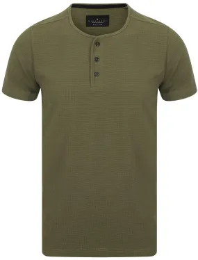 Lendal Textured Henley T-Shirt In Olive Khaki - Dissident