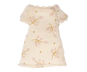 Nightgown, Little Sister