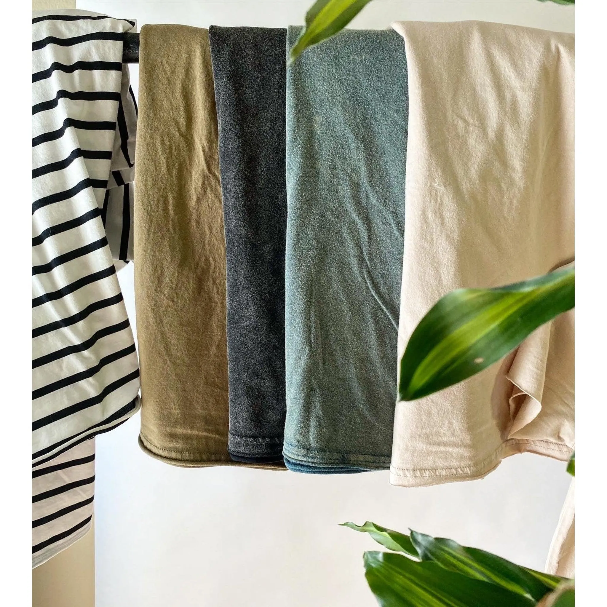 Olive Raw Neck