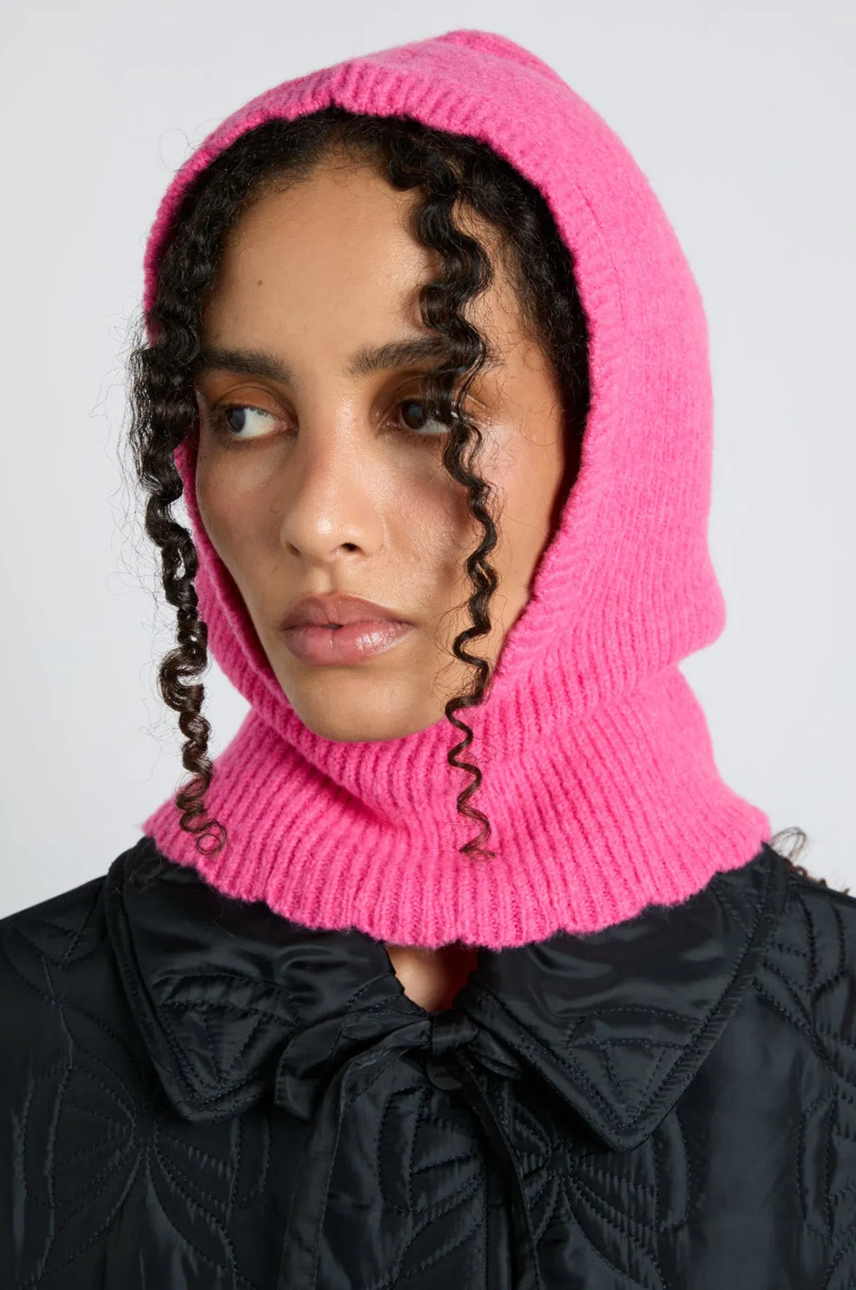 Scalloped Edge Hood Pink